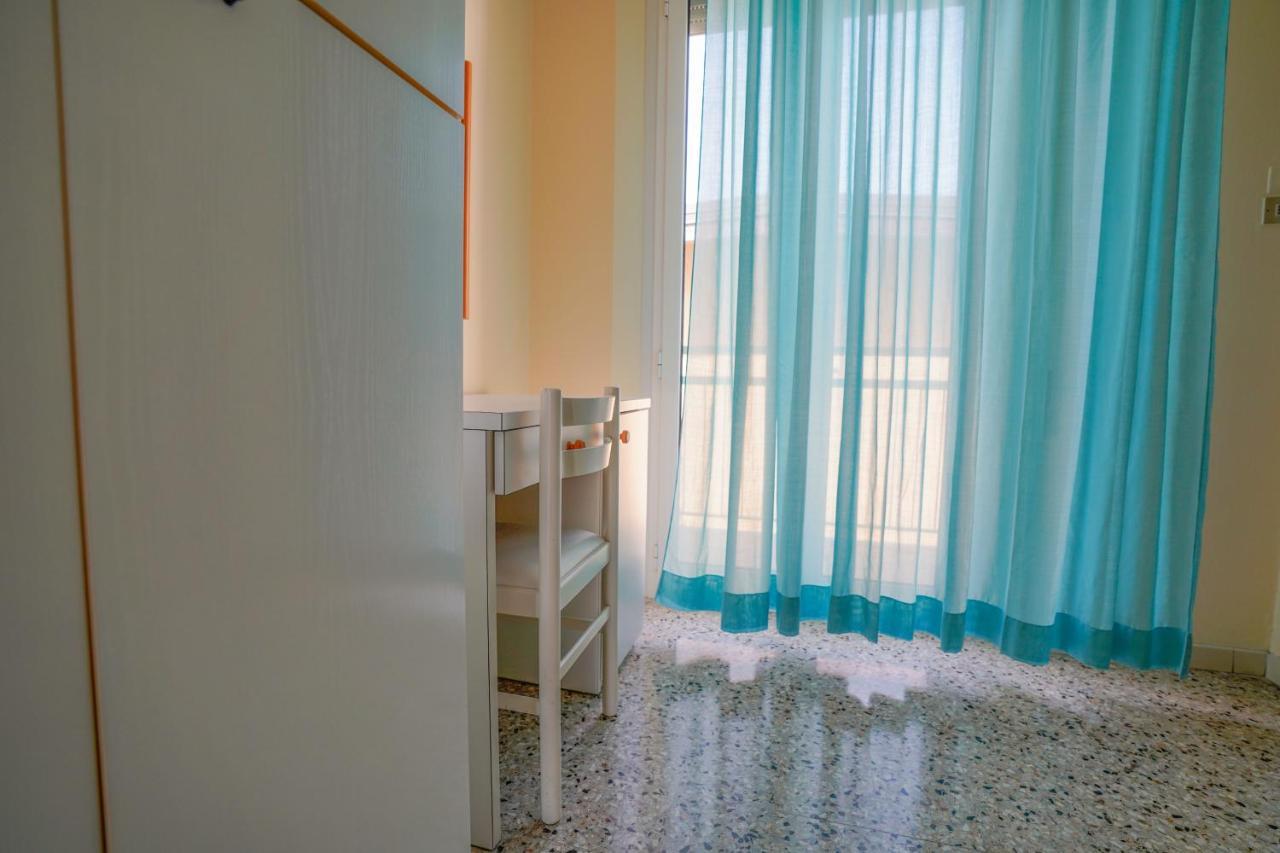 Hotel Mondial Rimini Dış mekan fotoğraf