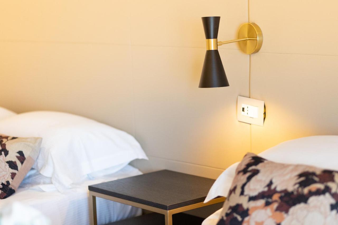 Hotel Mondial Rimini Dış mekan fotoğraf