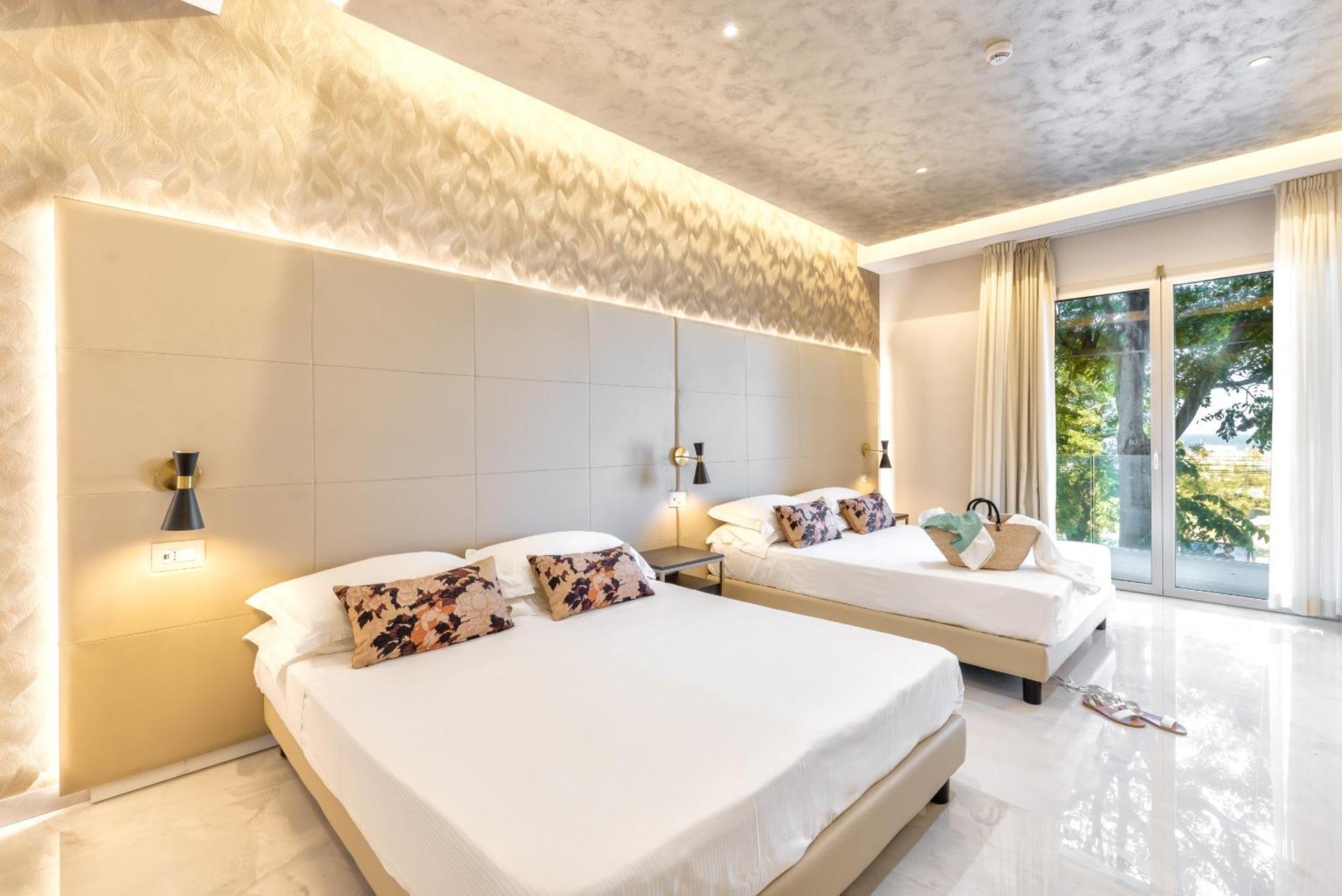 Hotel Mondial Rimini Dış mekan fotoğraf
